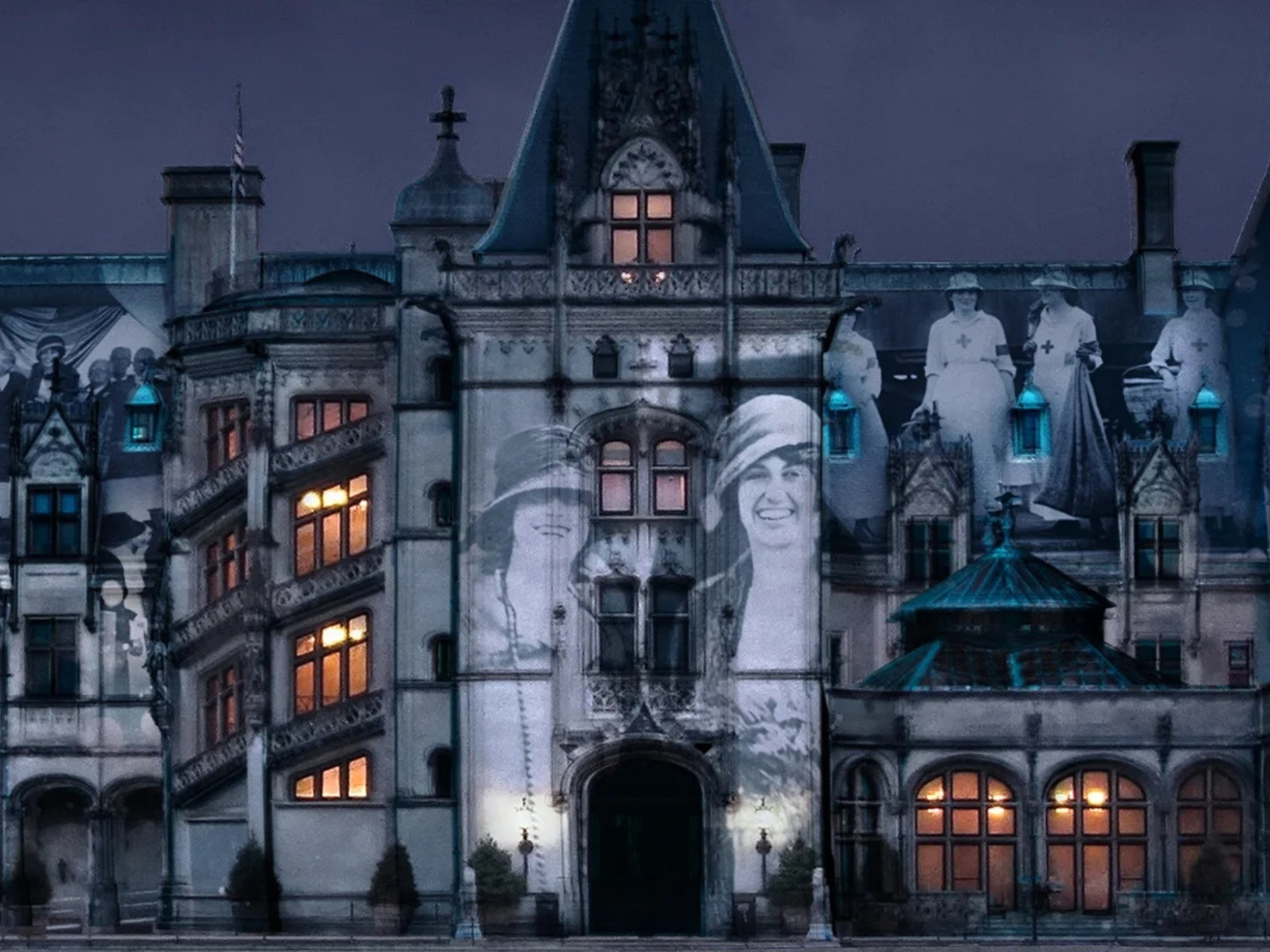 A spooky manor lit up for the hallow season