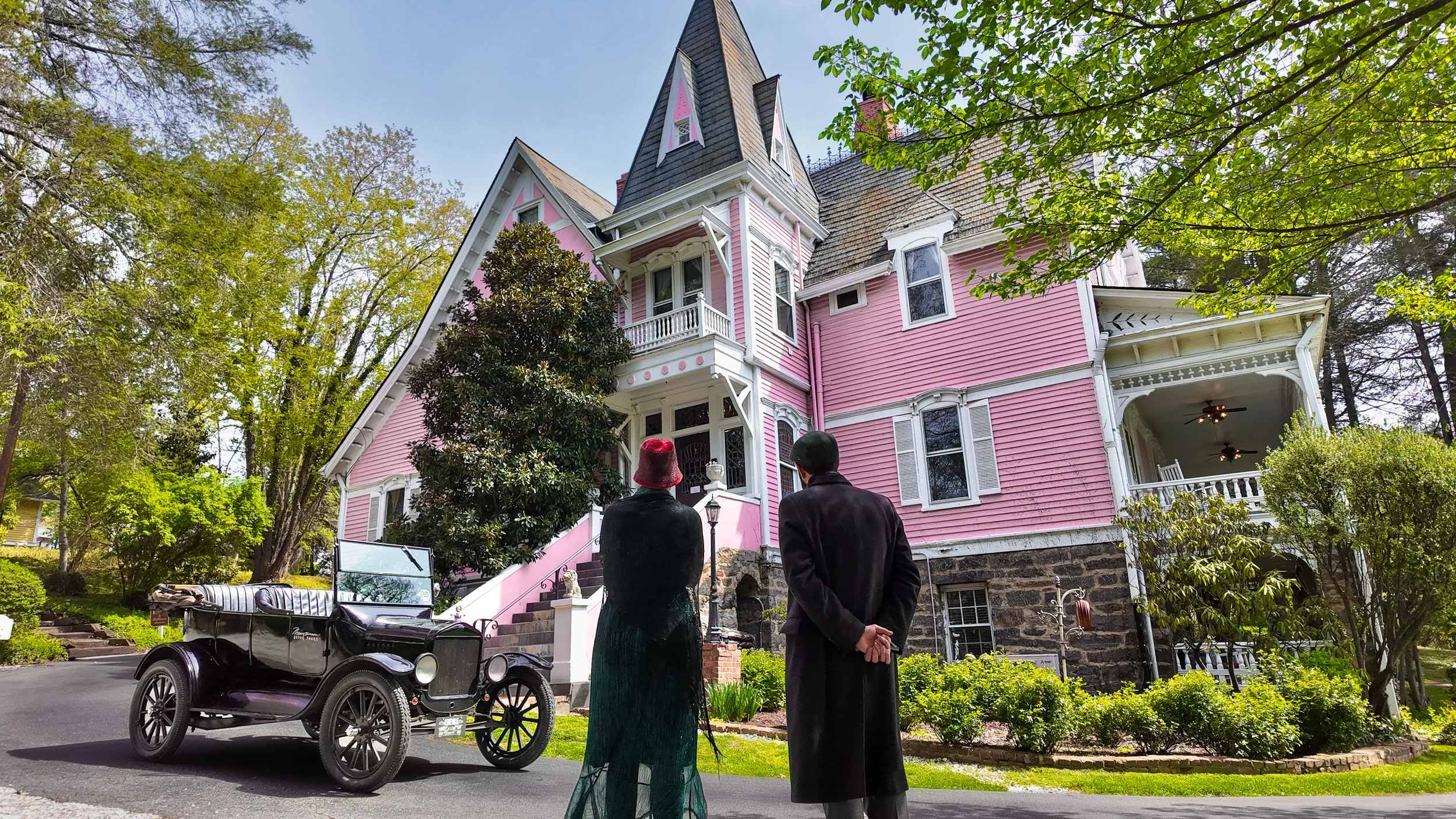 Exterior of Historic Victorian 1891 Cedar Crest Inn Asheville NC Vintage Model T