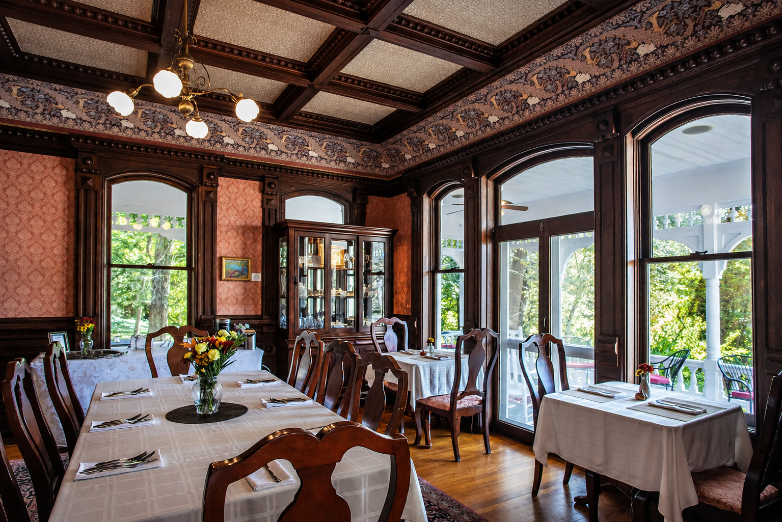 Cedar Crest Inn Dining Room